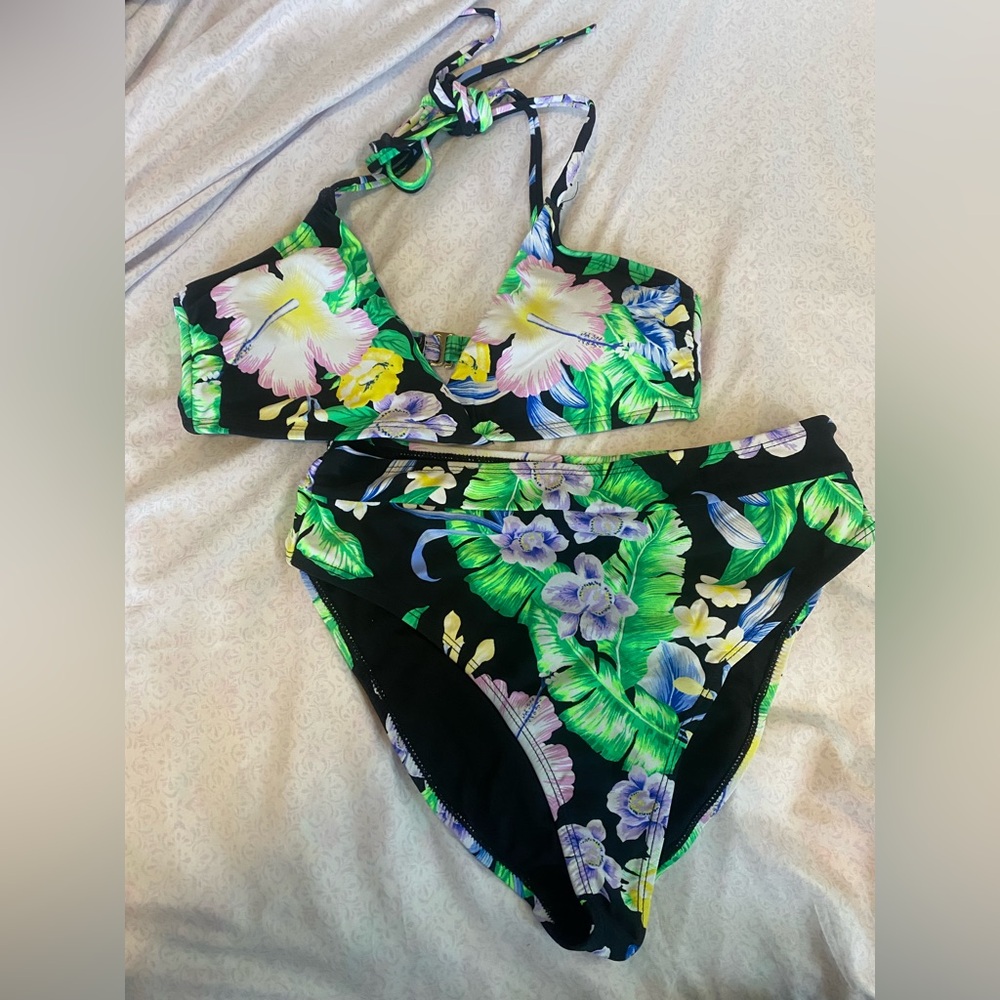 California sunshine floral swimsuit set